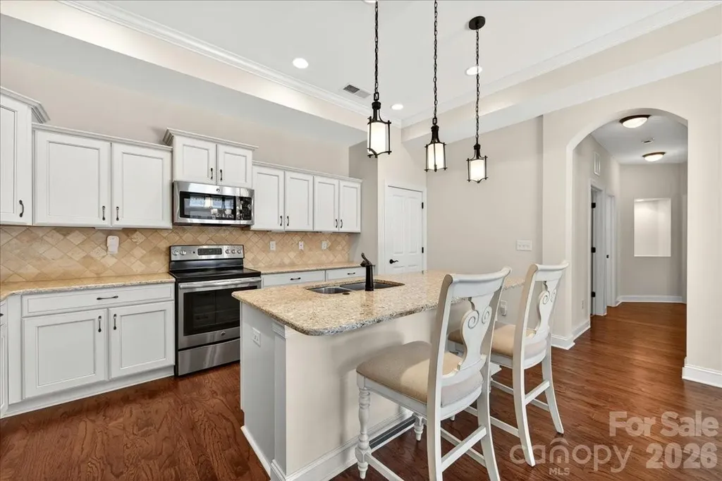 1012 Avalon Place Matthews NC 28104