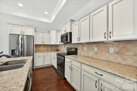 1012 Avalon Place Matthews NC 28104