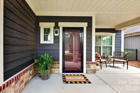 1012 Avalon Place Matthews NC 28104