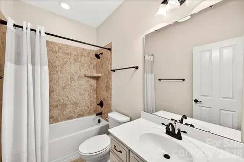 1012 Avalon Place Matthews NC 28104