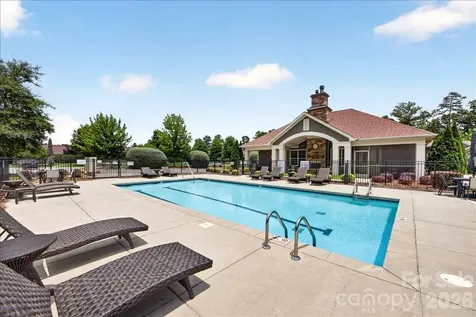 1012 Avalon Place Matthews NC 28104