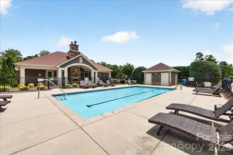 1012 Avalon Place Matthews NC 28104