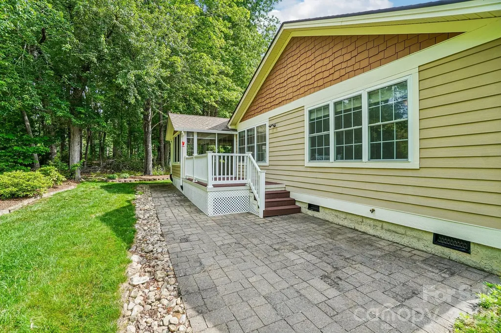 263 Fairway View Drive Etowah NC 28729