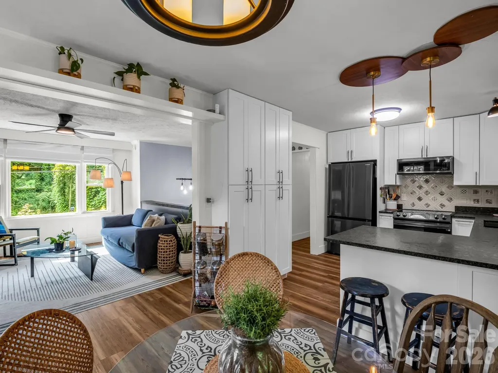395 E Howard Street Tryon NC 28782