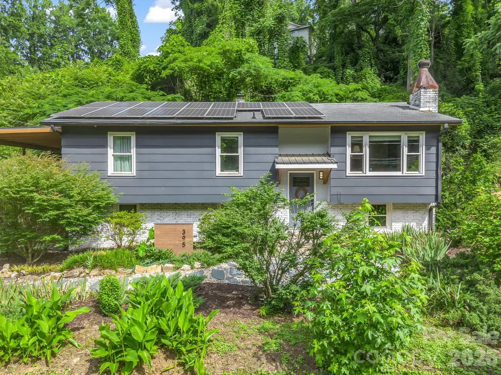 395 E Howard Street Tryon NC 28782
