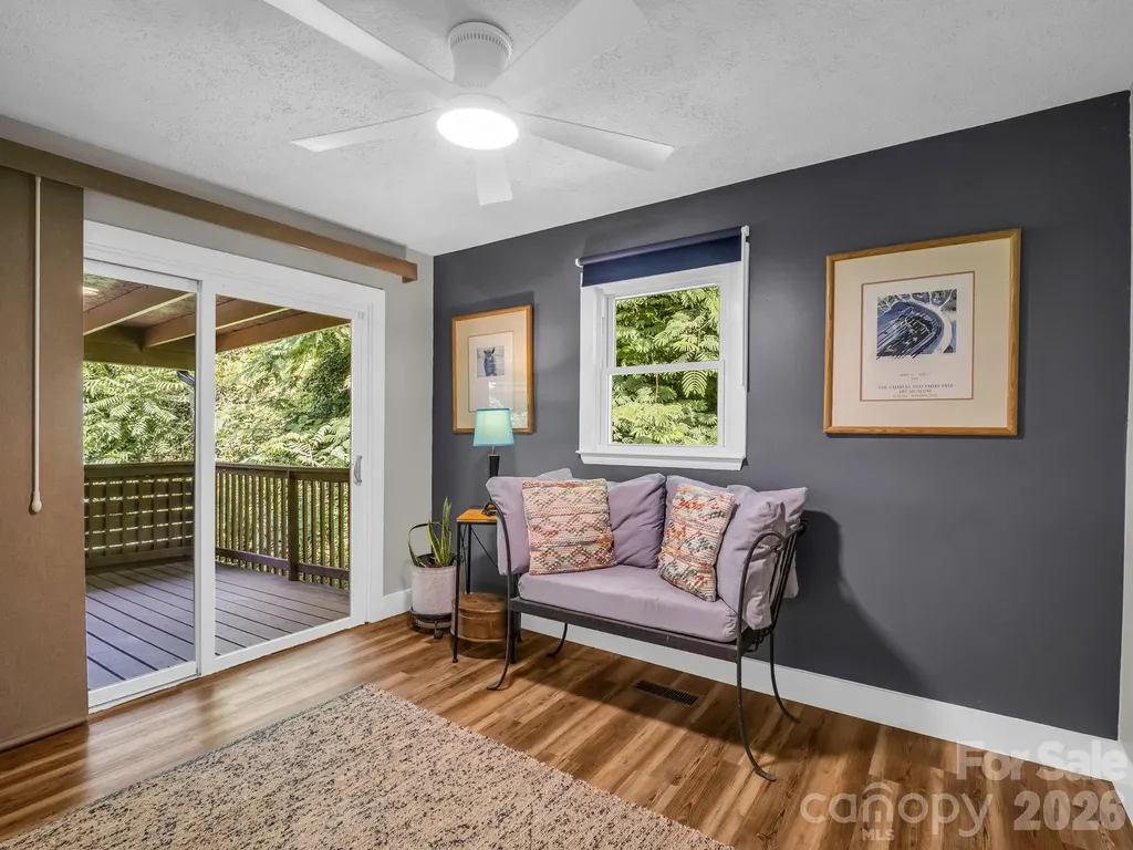 395 E Howard Street Tryon NC 28782