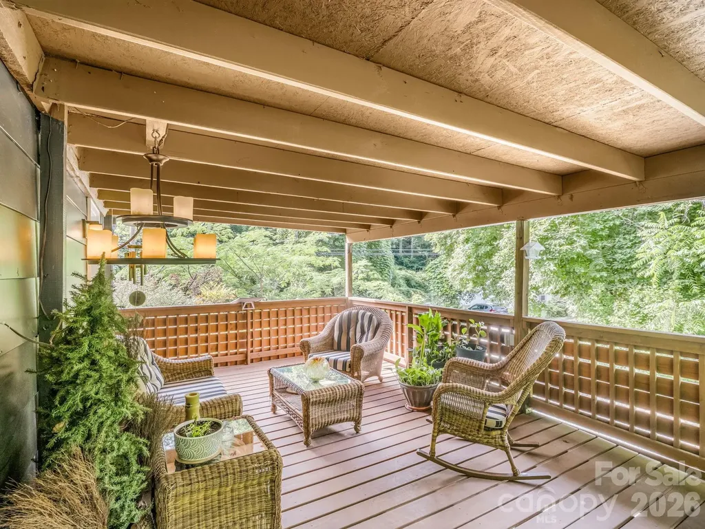 395 E Howard Street Tryon NC 28782