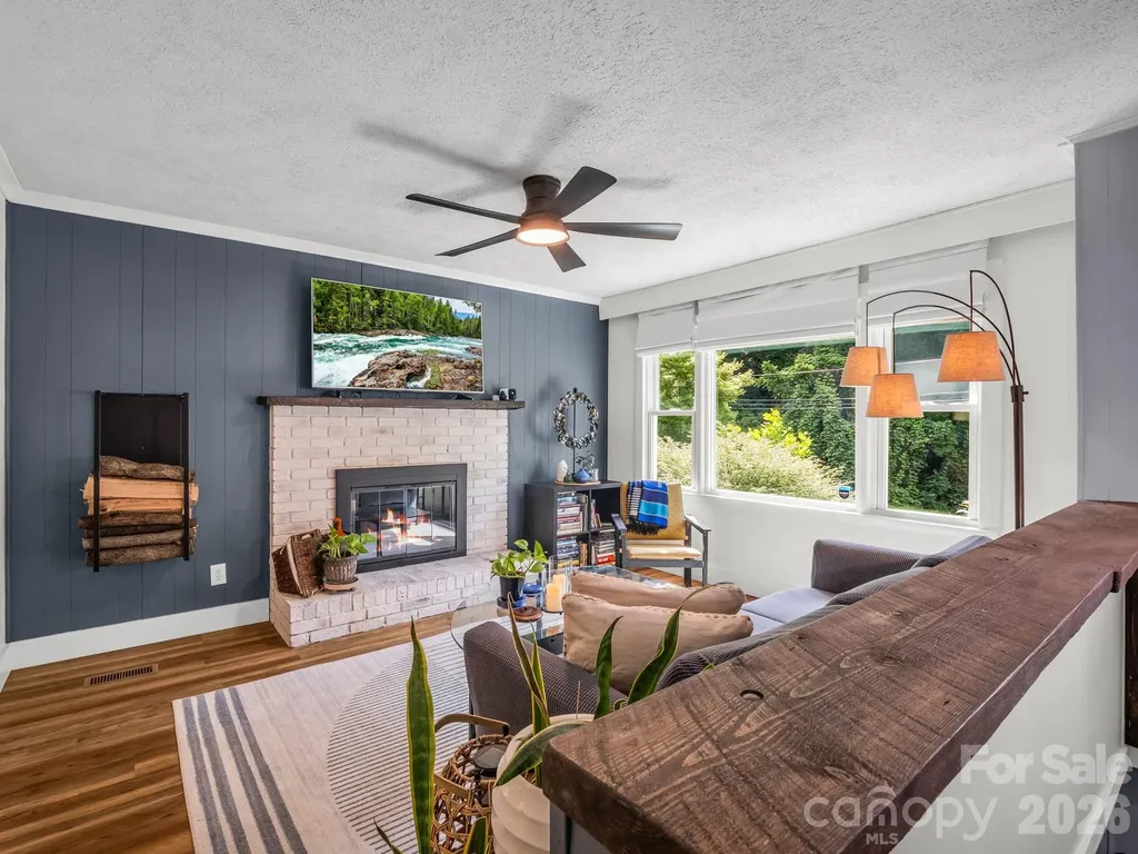 395 E Howard Street Tryon NC 28782