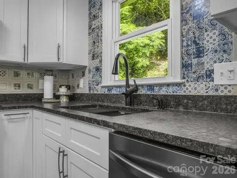 395 E Howard Street Tryon NC 28782
