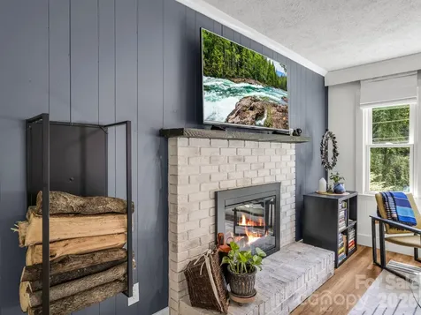 395 E Howard Street Tryon NC 28782