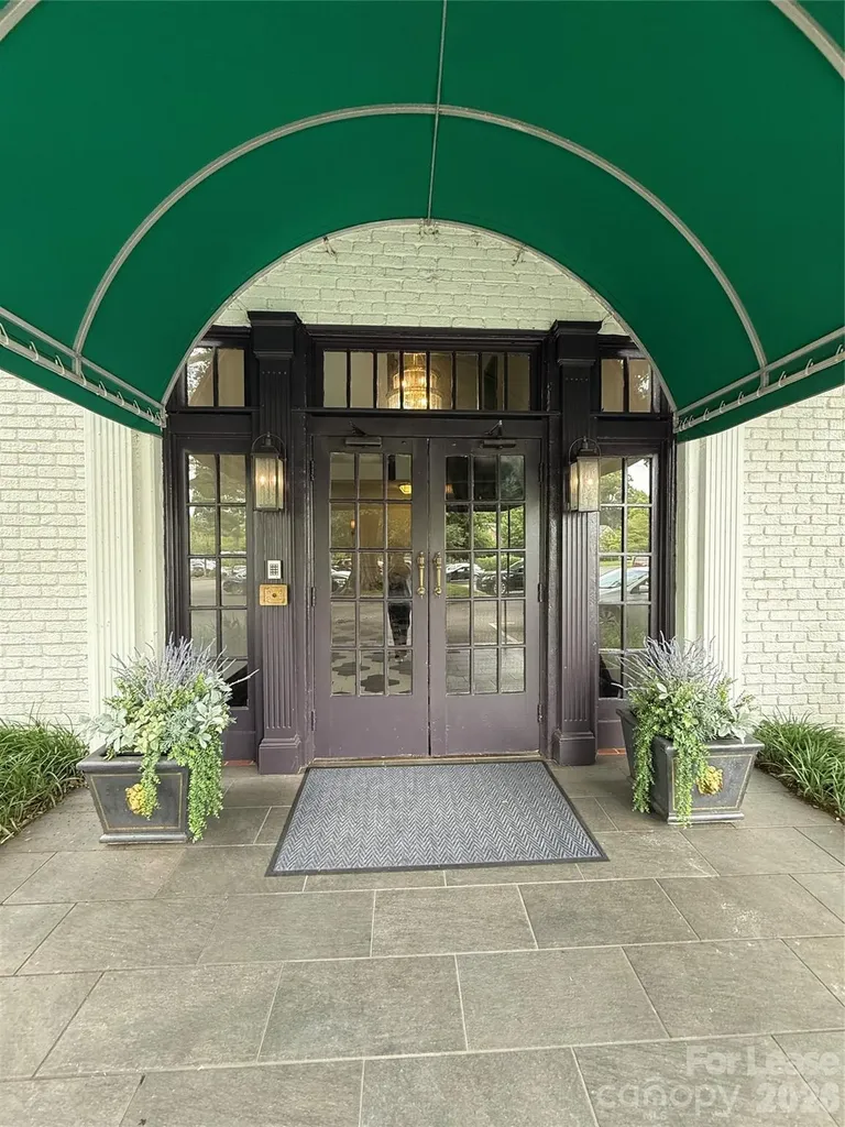 2501 Roswell Avenue Charlotte NC 28209