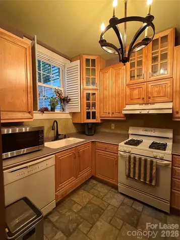 2501 Roswell Avenue Charlotte NC 28209
