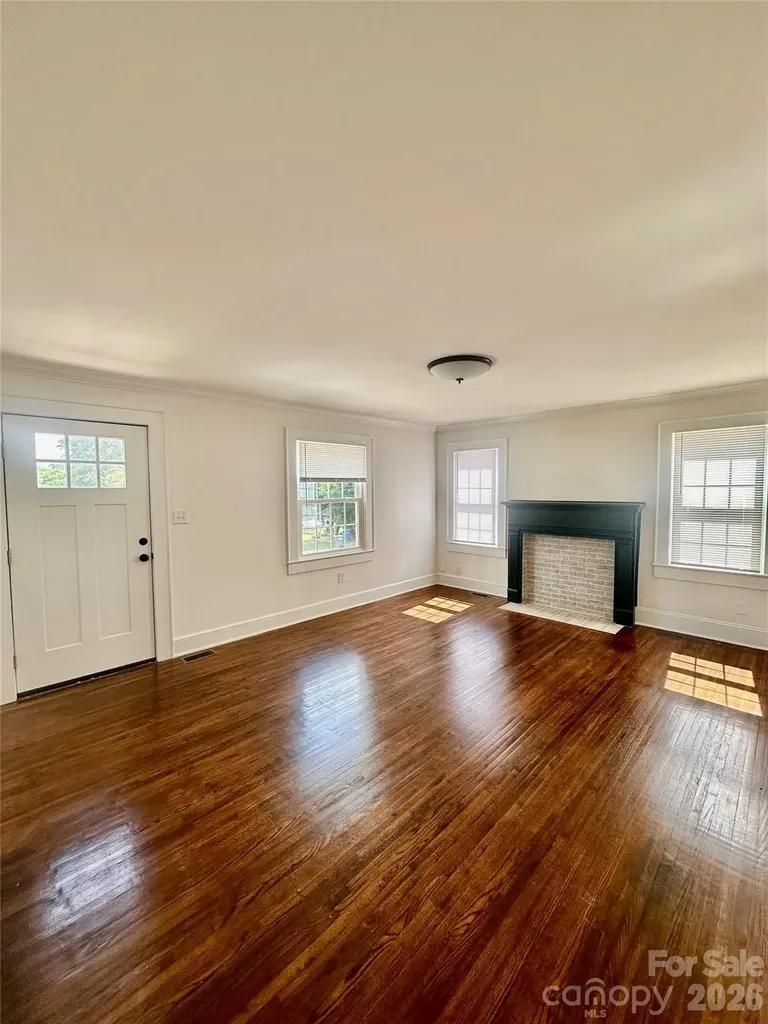 102 Lincoln Street Belmont NC 28012