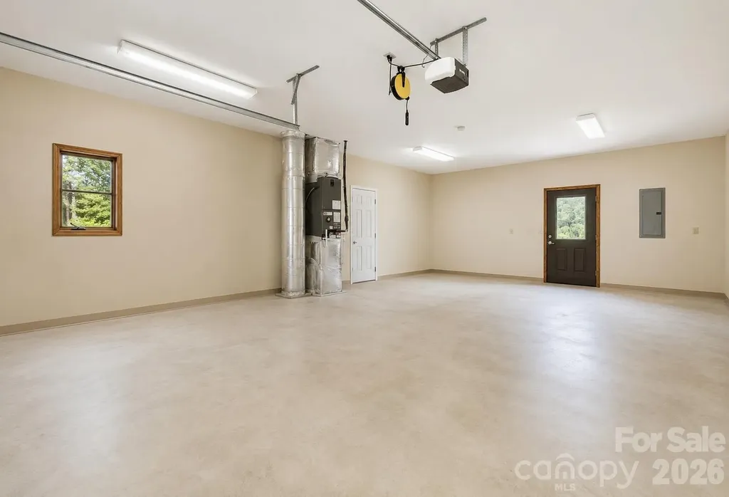 168 Barefoot Cove Burnsville NC 28714
