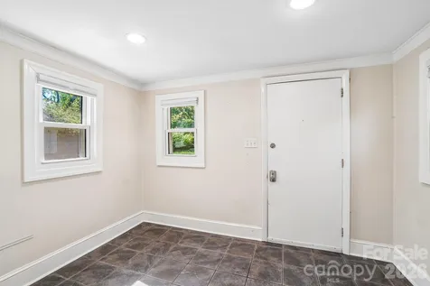 31 Clay Street Asheville NC 28806