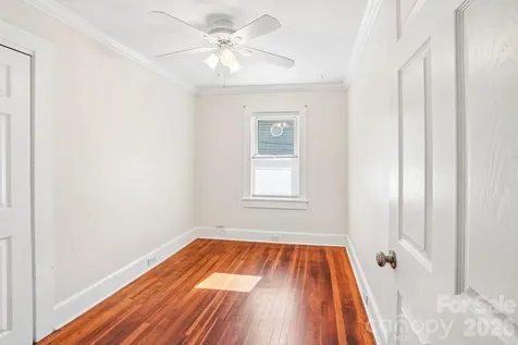 31 Clay Street Asheville NC 28806