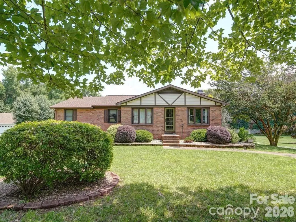 627 Lancer Court NW Concord NC 28027