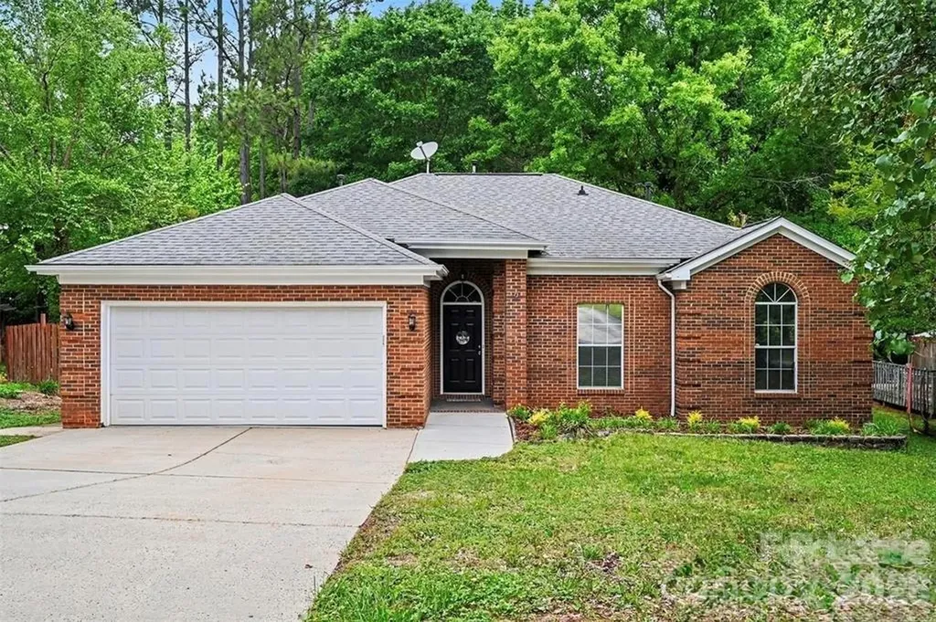 13505 Gatestone Lane Pineville NC 28134