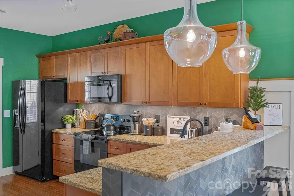 31 Byrdcliffe Lane Asheville NC 28805