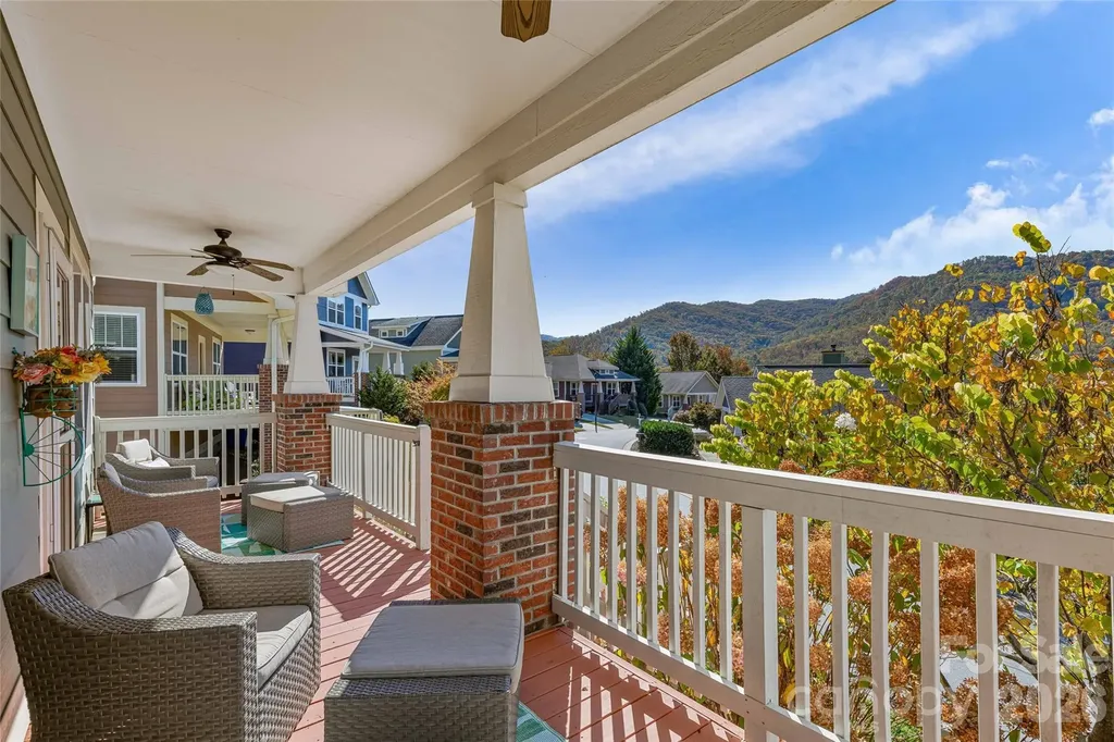 31 Byrdcliffe Lane Asheville NC 28805