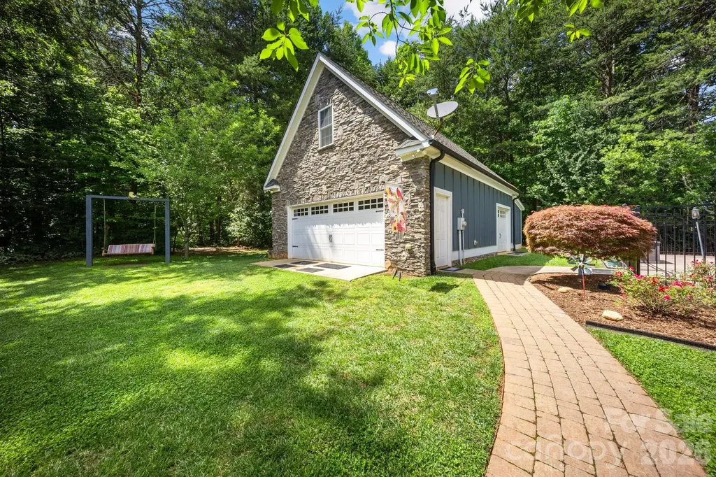1311 Oak Grove Lane Salisbury NC 28146