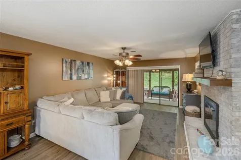 580 Britton Creek Drive Hendersonville NC 28791