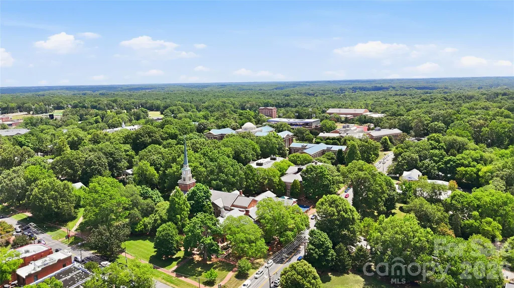 19028 Newburg Hill Road Davidson NC 28036