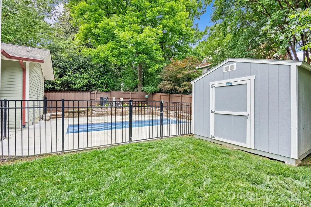 2022 Springdale Avenue Charlotte NC 28203