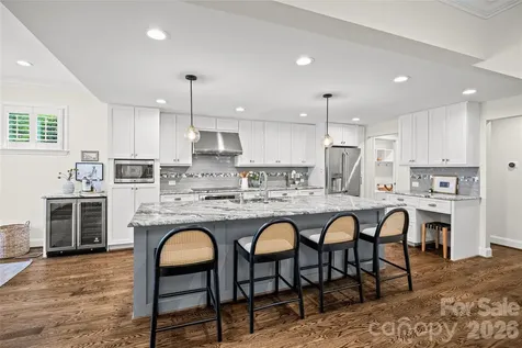 2022 Springdale Avenue Charlotte NC 28203