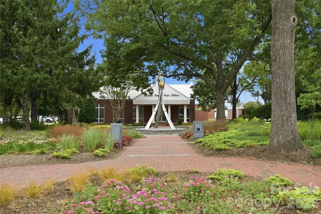19024 Newburg Hill Road Davidson NC 28036