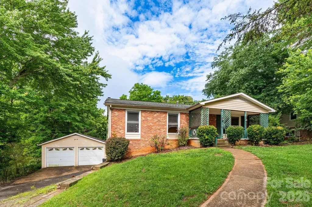 71 Cub Road Asheville NC 28806