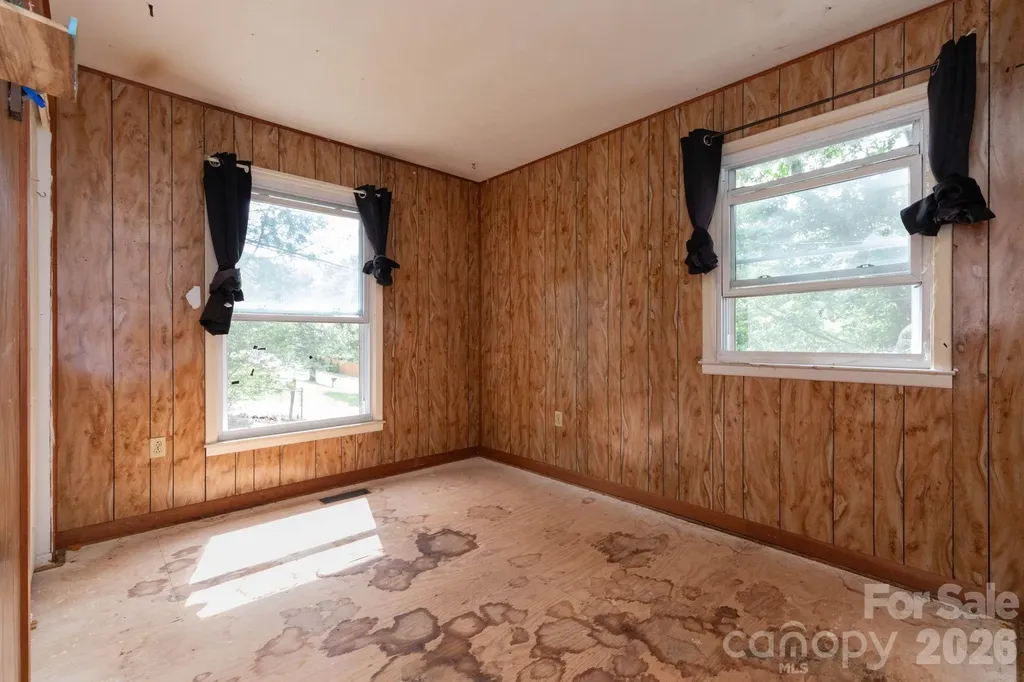 71 Cub Road Asheville NC 28806