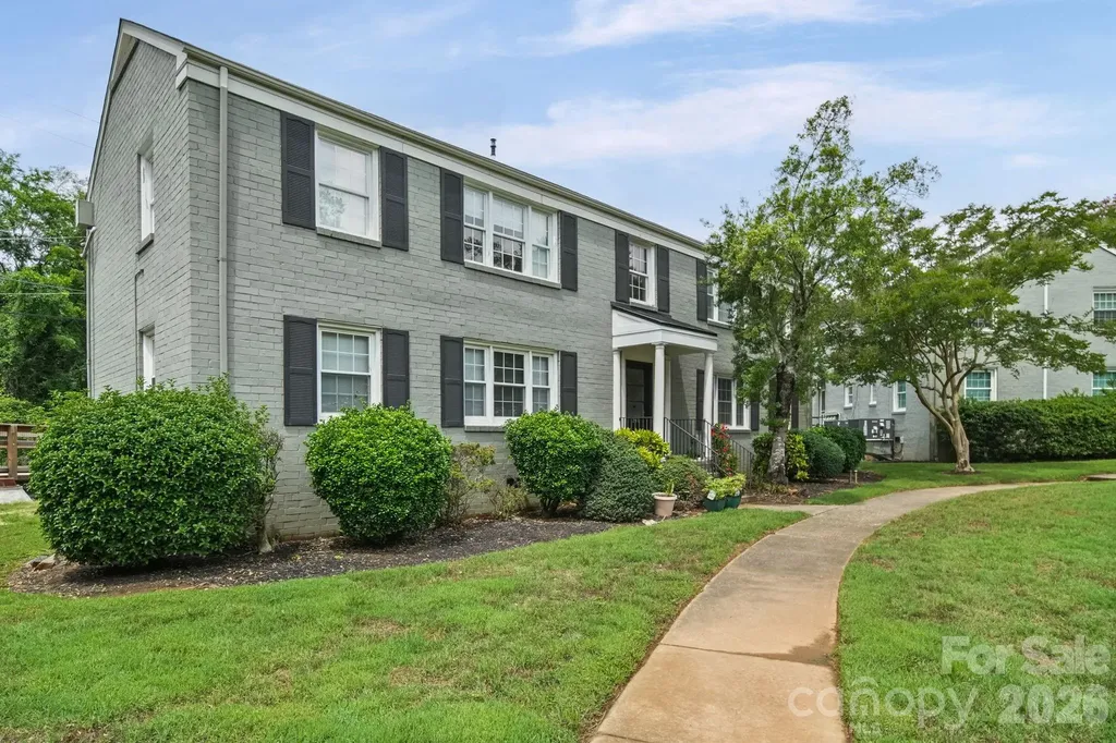 241 Wakefield Drive Charlotte NC 28209