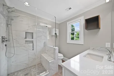 241 Wakefield Drive Charlotte NC 28209