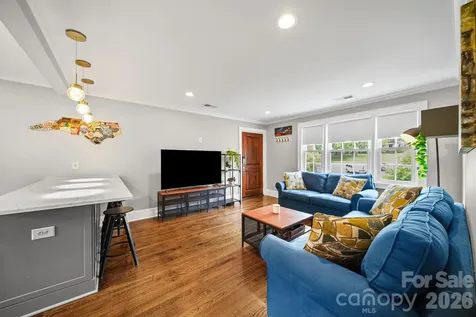 241 Wakefield Drive Charlotte NC 28209