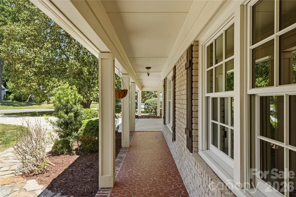 6014 Glenridge Road Charlotte NC 28211