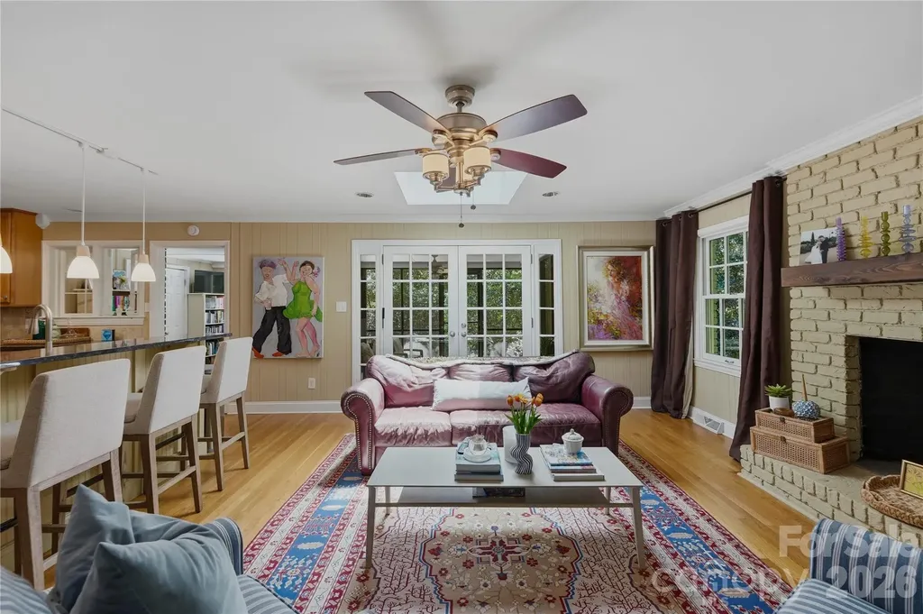 6014 Glenridge Road Charlotte NC 28211