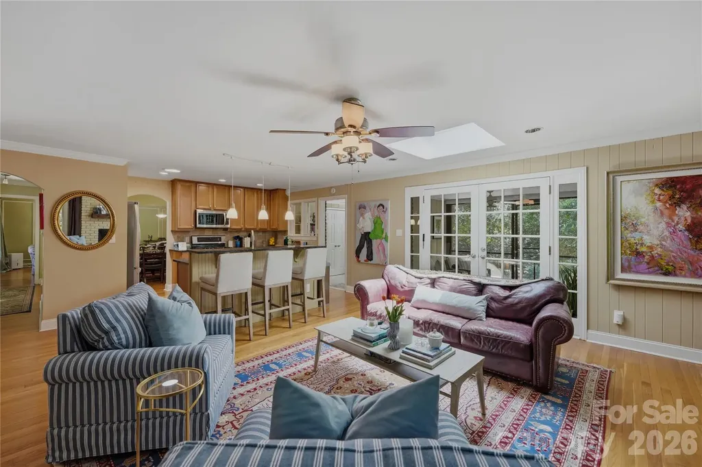 6014 Glenridge Road Charlotte NC 28211