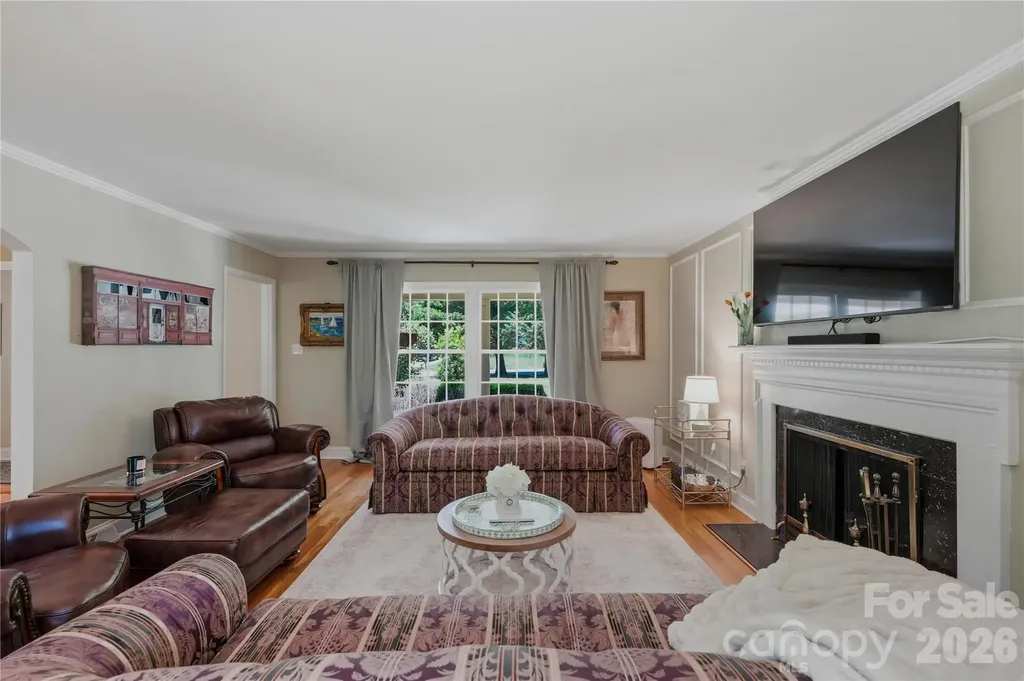 6014 Glenridge Road Charlotte NC 28211
