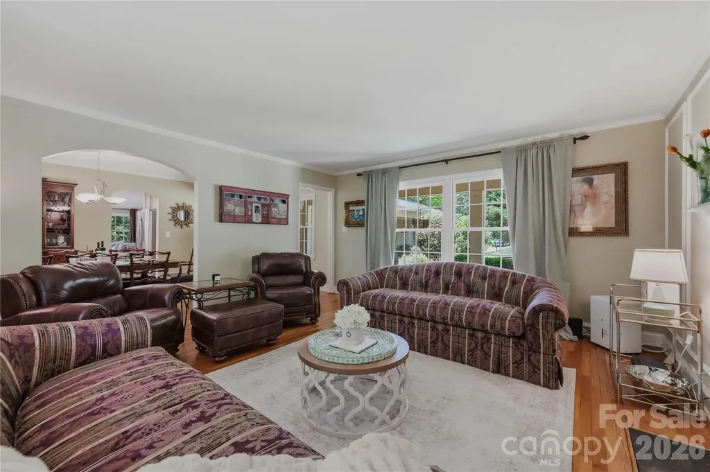 6014 Glenridge Road Charlotte NC 28211