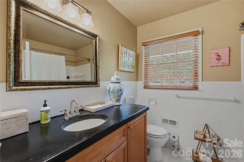 6014 Glenridge Road Charlotte NC 28211