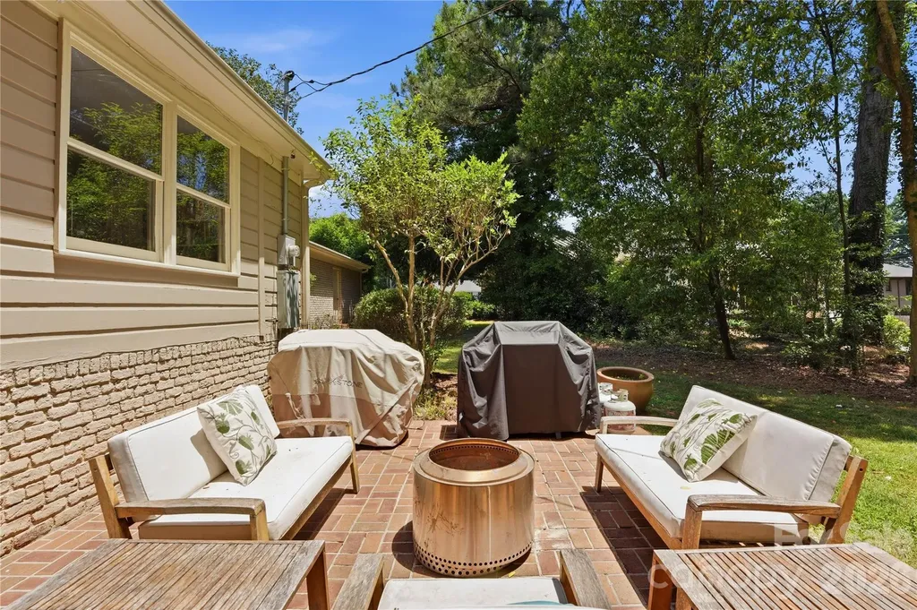 6014 Glenridge Road Charlotte NC 28211