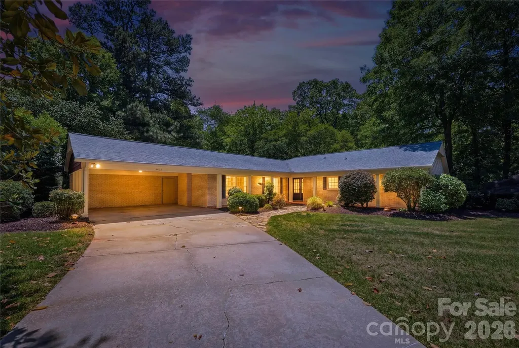 6014 Glenridge Road Charlotte NC 28211