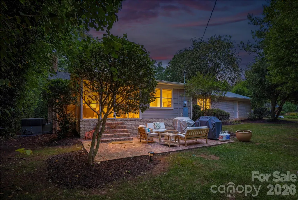 6014 Glenridge Road Charlotte NC 28211