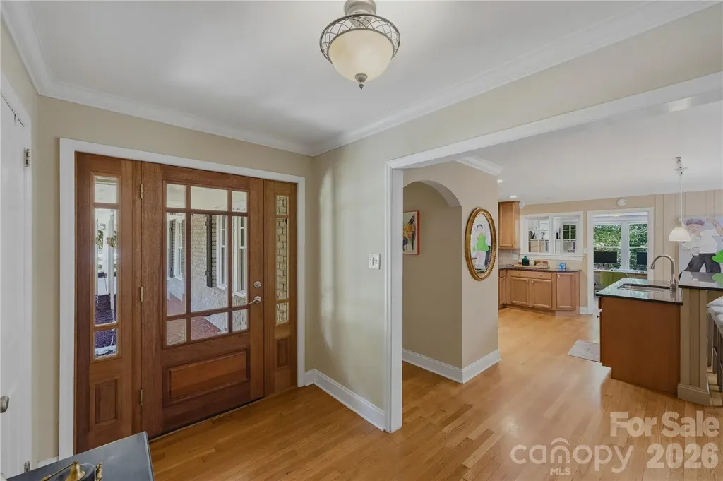 6014 Glenridge Road Charlotte NC 28211