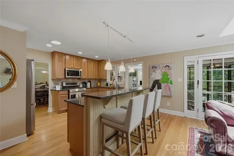6014 Glenridge Road Charlotte NC 28211