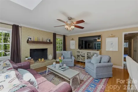 6014 Glenridge Road Charlotte NC 28211