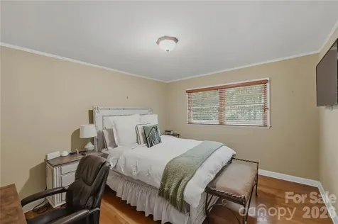 6014 Glenridge Road Charlotte NC 28211