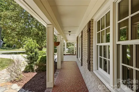 6014 Glenridge Road Charlotte NC 28211
