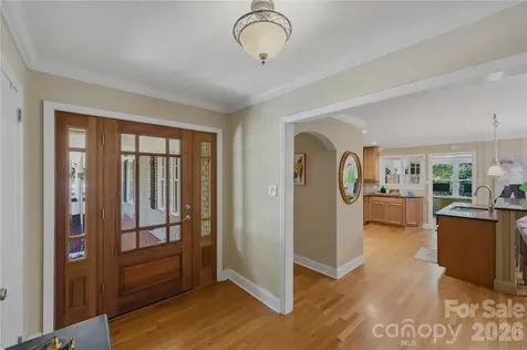6014 Glenridge Road Charlotte NC 28211